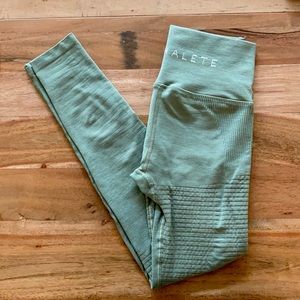 Alphalete halo leggings